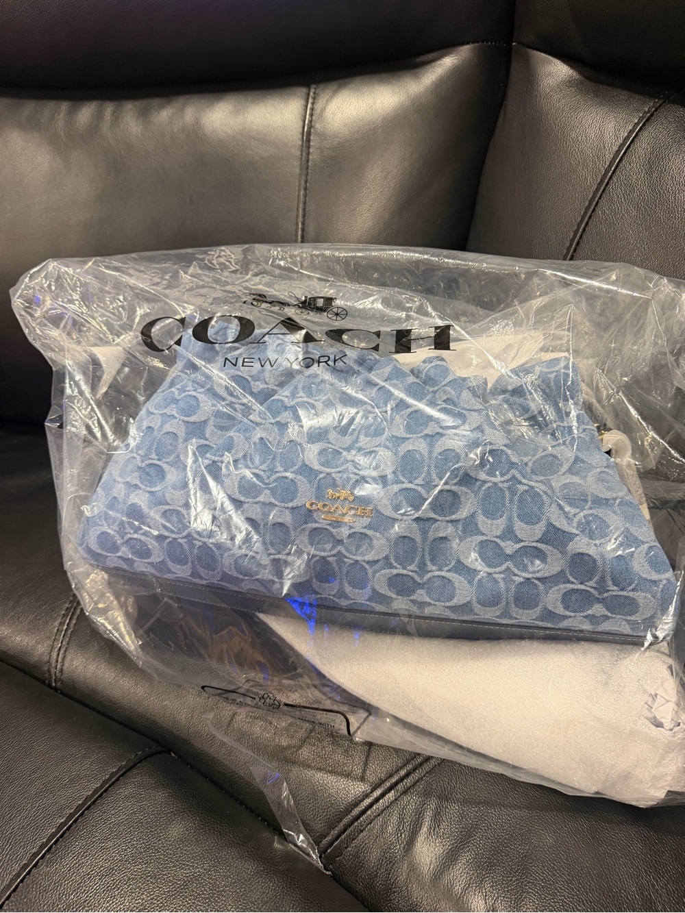 BNWT Coach Faye Large Shoulder Bag in Signature Denim Blue - Picture 11 of 13